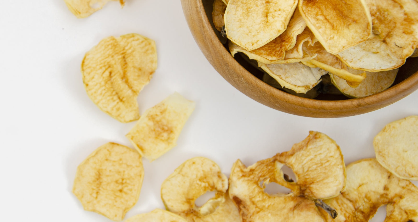 Snack smarter this fall with homemade Apple Chips using the Salton Food Dehydrator!