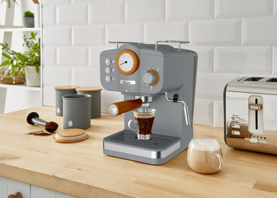 Machine à café expresso à pompe nordique Swan
